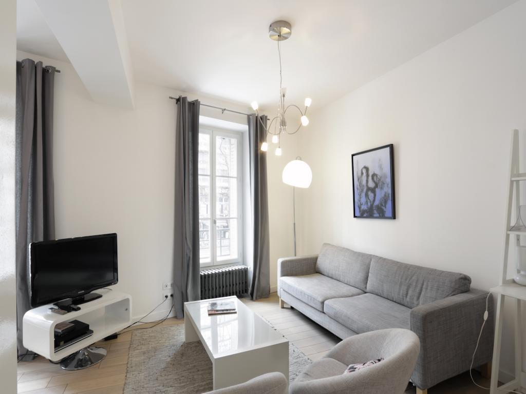 פריז Sleek Apartments Near Saint Germain מראה חיצוני תמונה